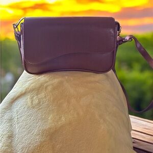 Chic Brown Crossbody Bag (Vegan leather)